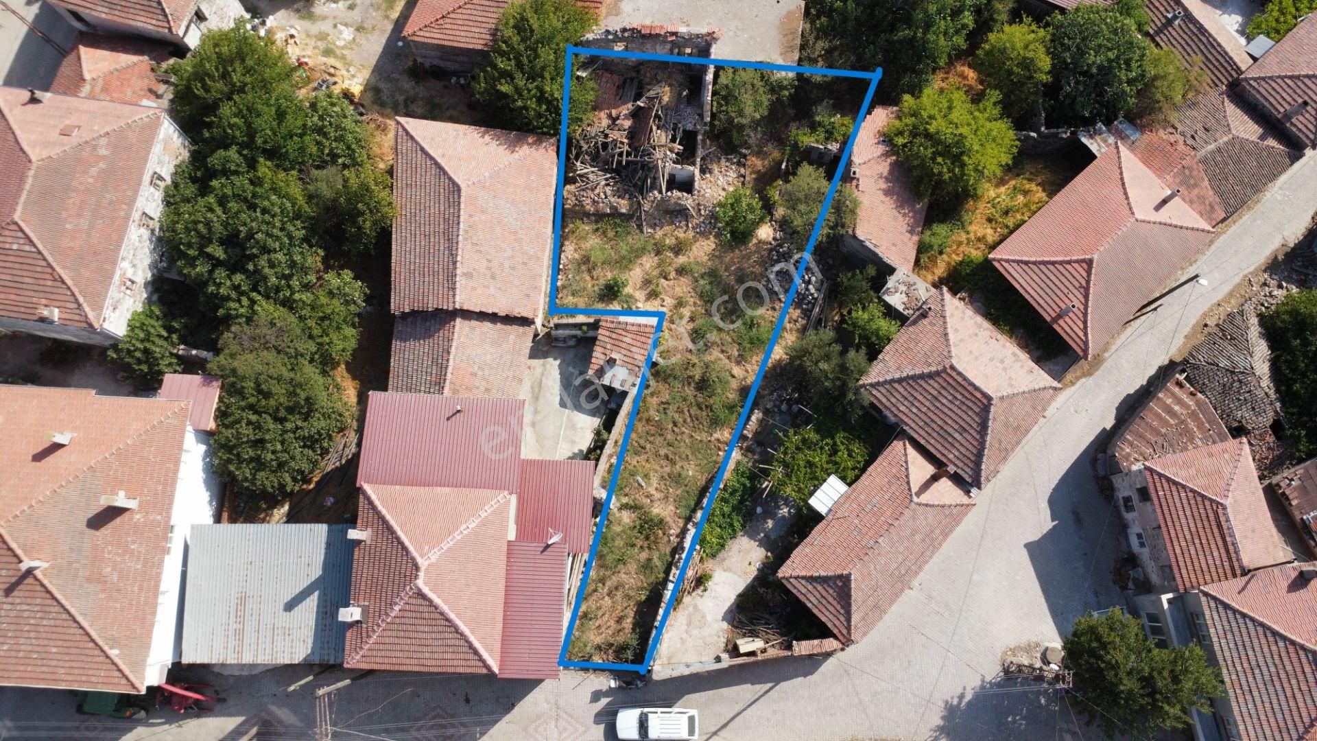 Ezine Bahçeli Köyünde İmarlı 226 M2 Arsa Han Emlak Otomotiv'den - Görsel 3