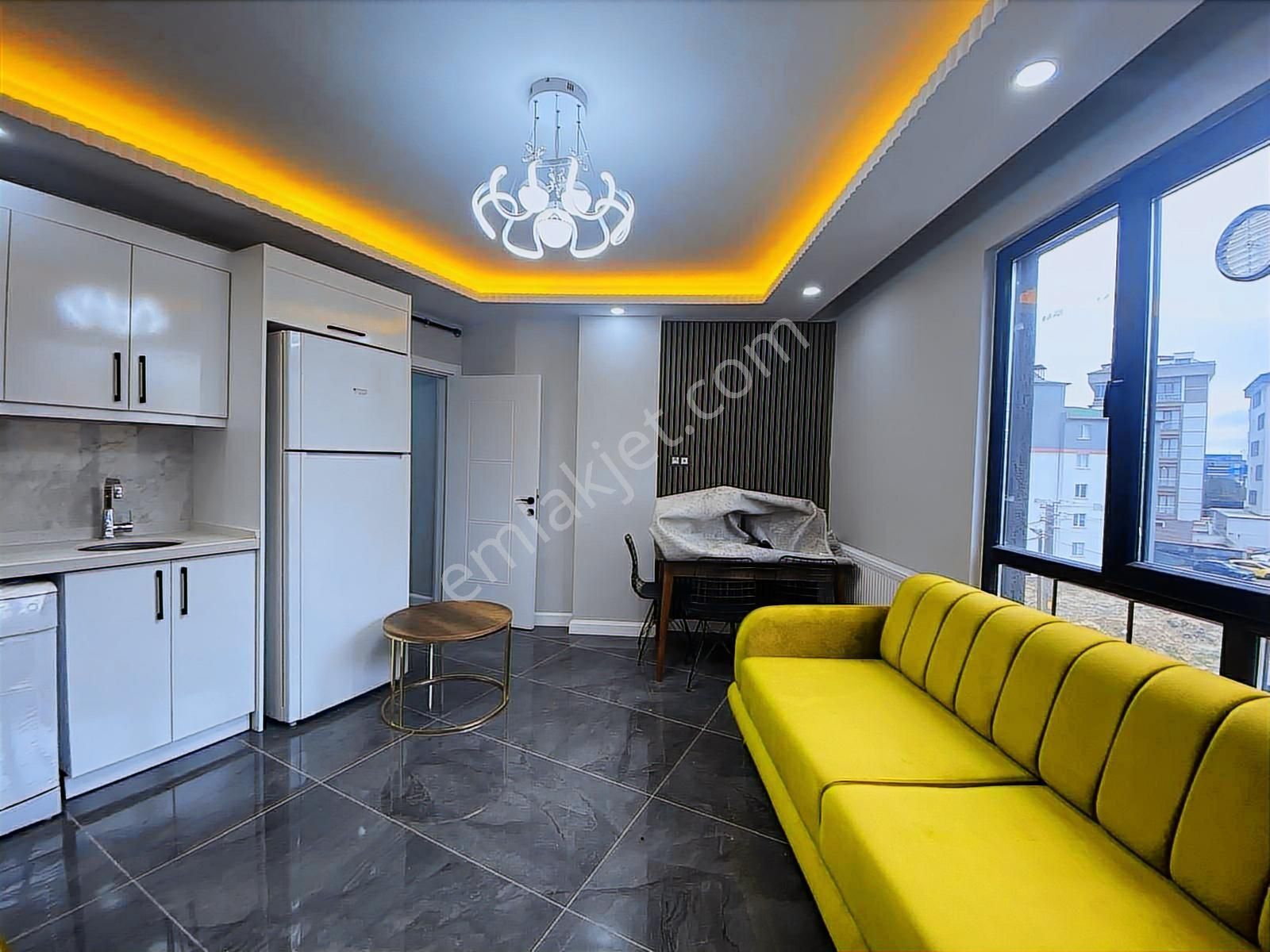 Veradan Tepe Mevkinde Satılık Lüks Eşyalı Kiracılı 1+1 Daire - Görsel 2