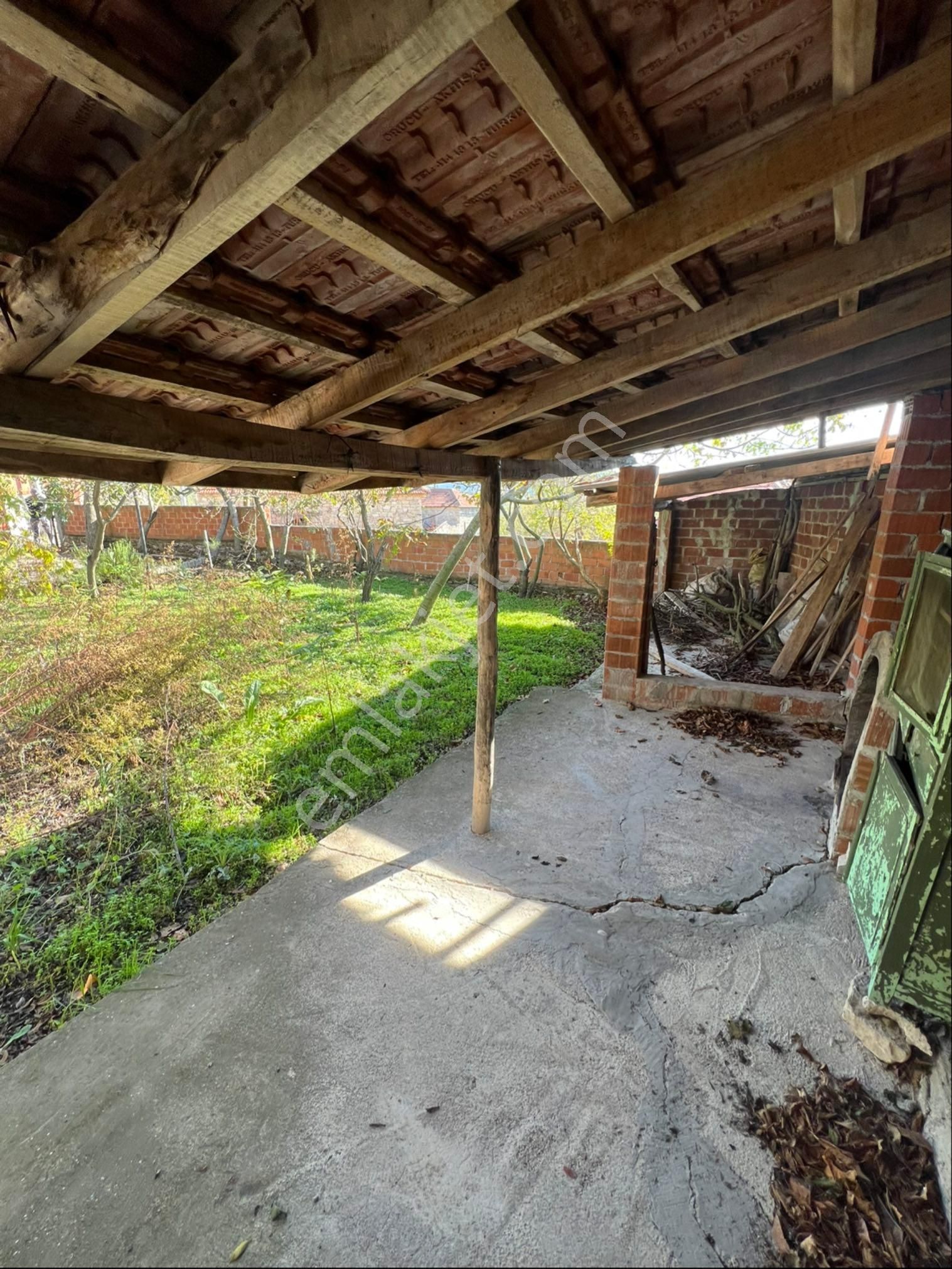 376m2 Arsa İçinde İmarlı Köyiçi Bahçeli Müstakil Ev Satılık - Görsel 4