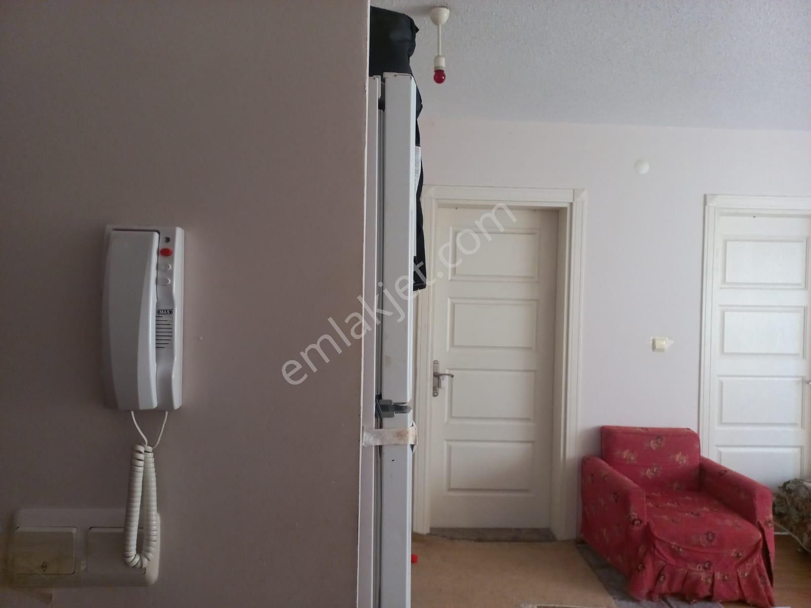 Demirhan Emlak'tan Eşyalı Ygun Fiyata Satılık 1+1 - Görsel 2