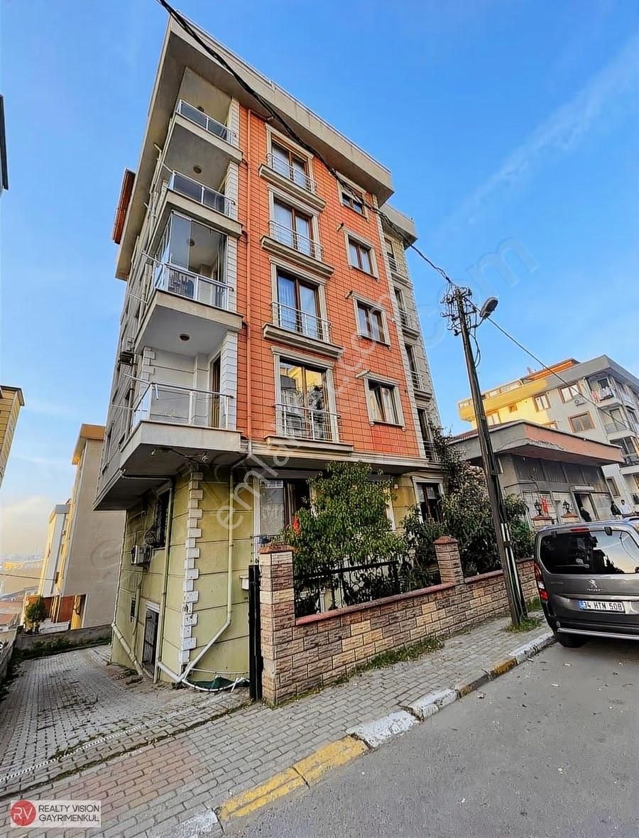 Rv Dan Pendik Alt Güzelyalıda 3+1 Neomarin Avmye Komşu Daire