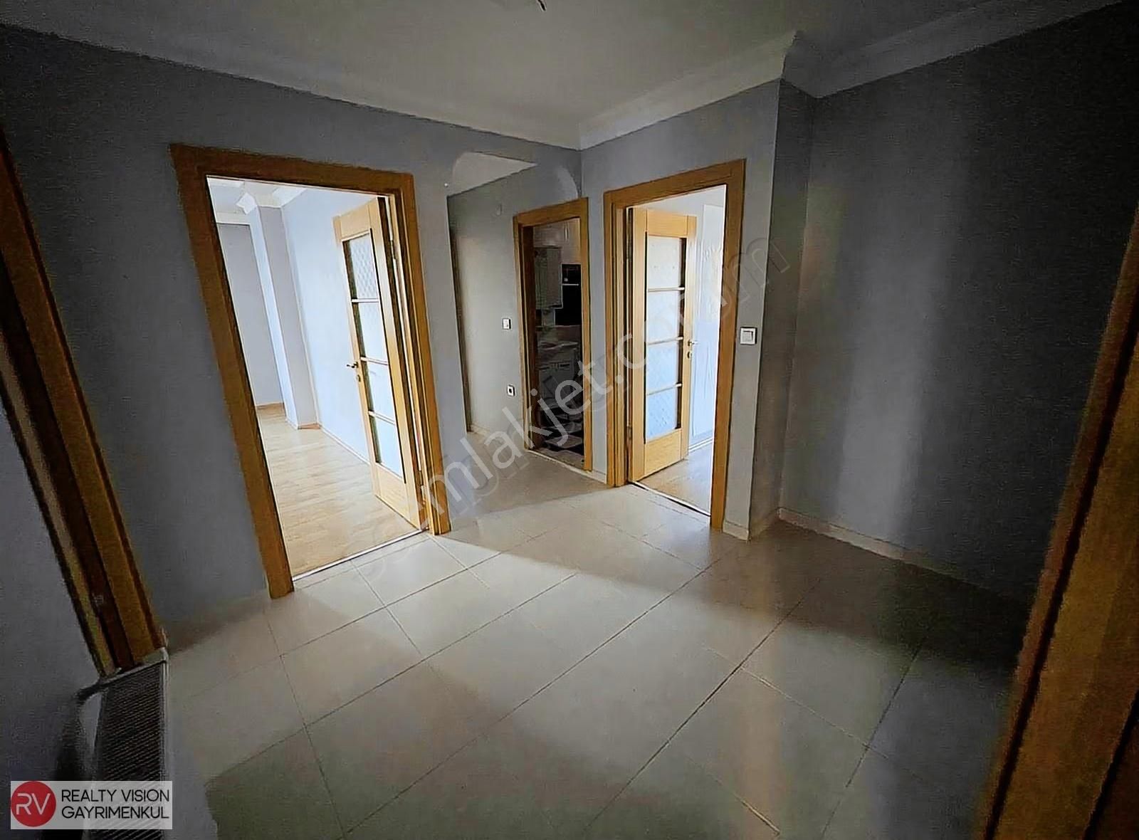 Rv Dan Pendik Alt Güzelyalıda 3+1 Neomarin Avmye Komşu Daire - Görsel 14