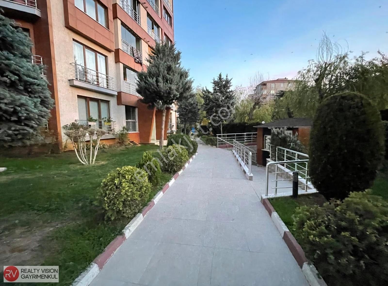 Rv Dan Kartal Petrol İş Mahallesi Sümer Evleri 4+1 Ara Kat Daire - Görsel 8