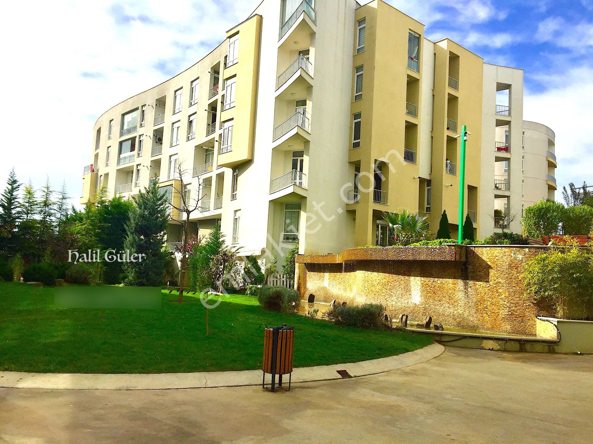 Sancaktepe Ovalbahçe Sitesi Eşyalı Satılık 1+1 Giriş Kat Daire