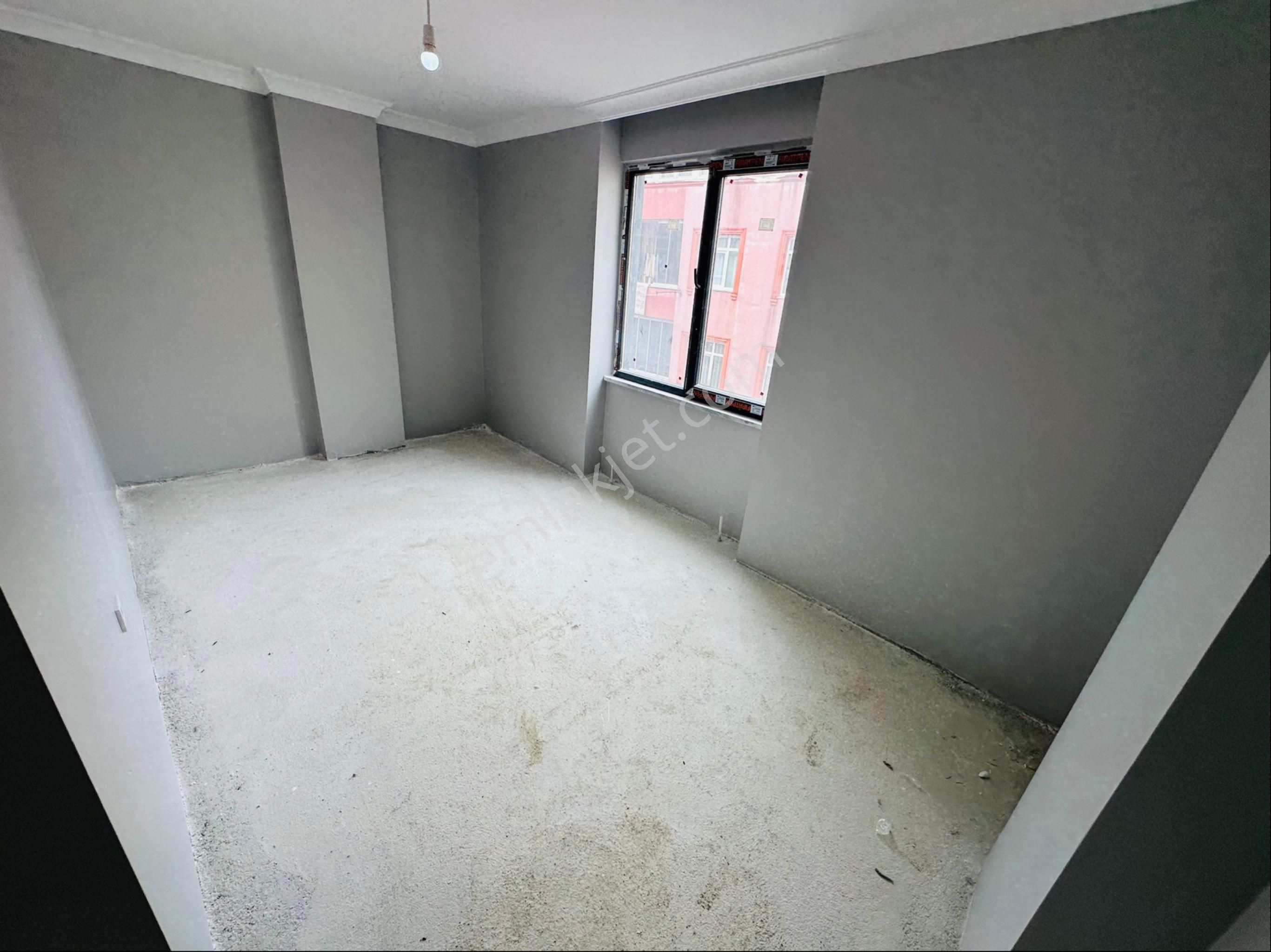 İsmetpaşa Mah'de Caddeye Yakın 3+1 130m2 Sıfır Köşe Başı Ara Kat Ddaire - Görsel 20