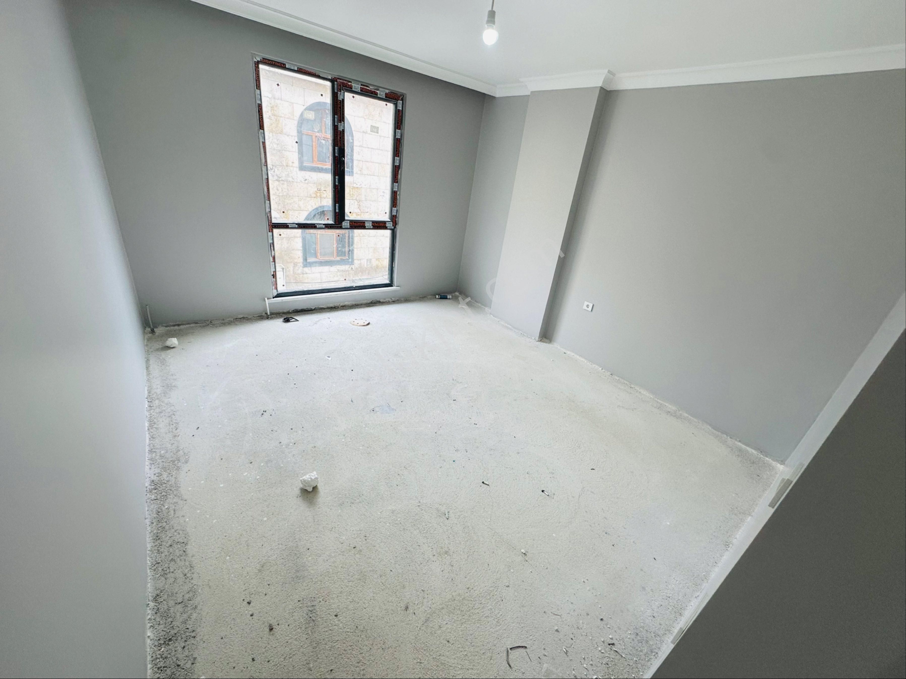 İsmetpaşa Mah'de Caddeye Yakın 3+1 130m2 Sıfır Köşe Başı Ara Kat Ddaire - Görsel 12