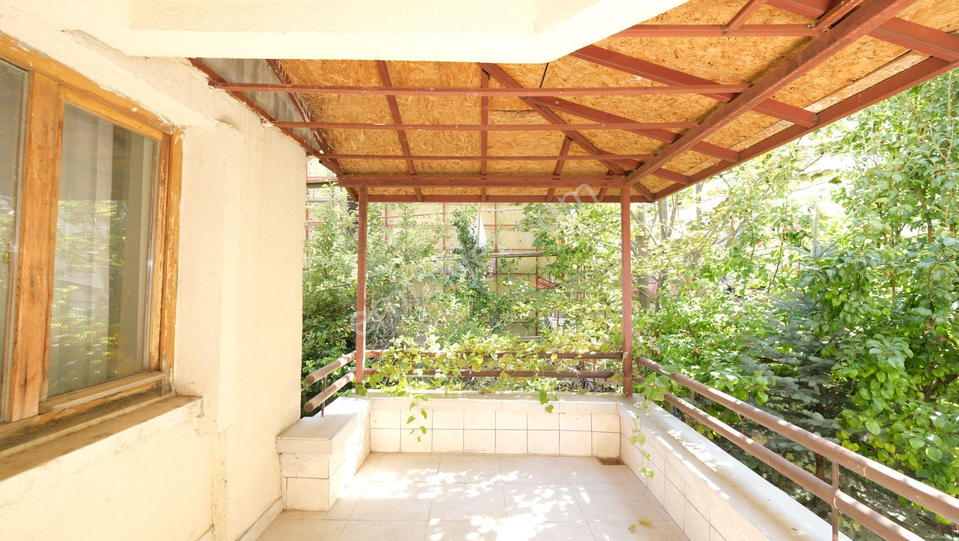 Gölbaşı Gökkuşağı Sitesinde Satılık Triplex Köşe Villa - Görsel 17