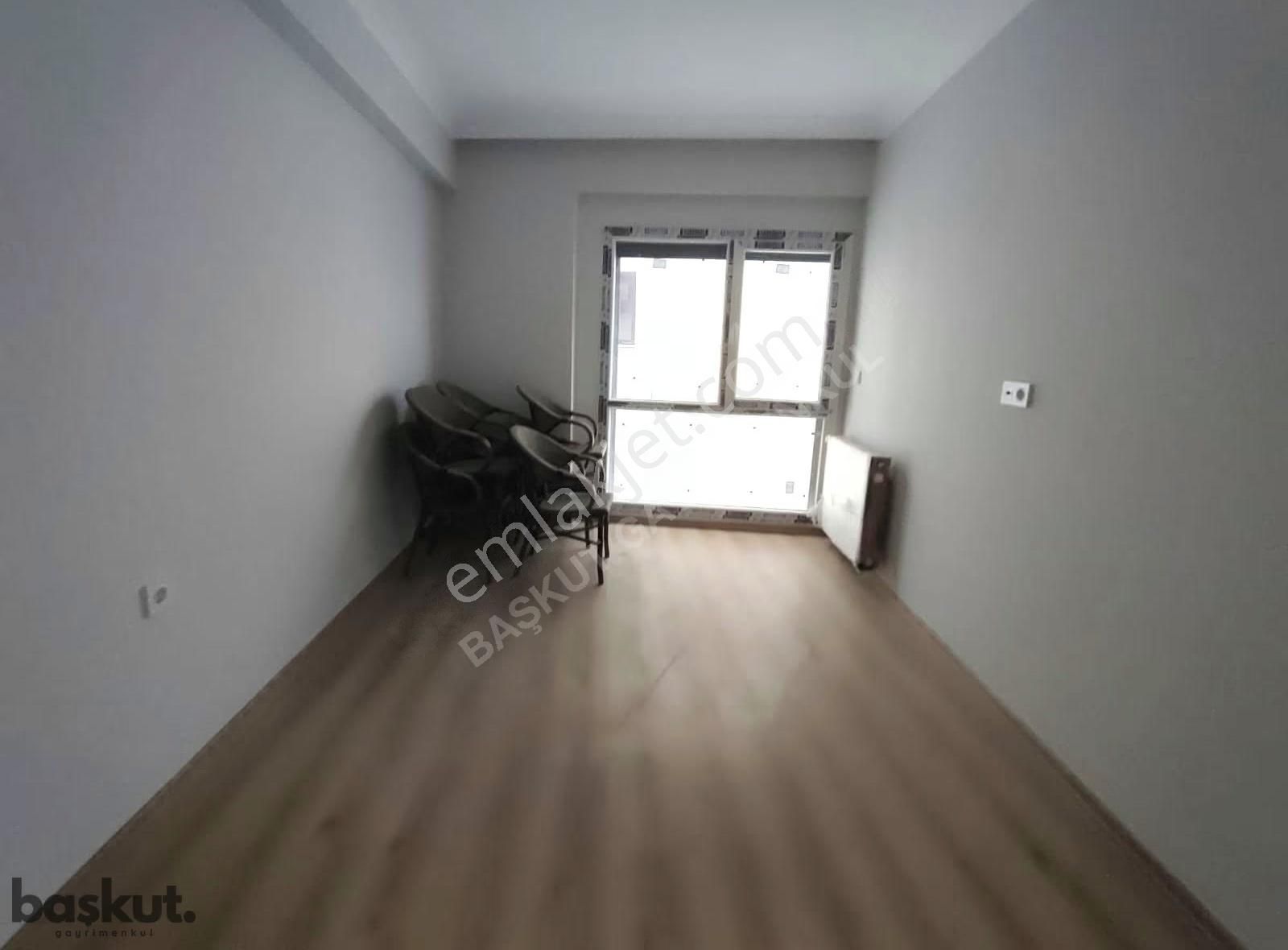Başkut Emlak' Tan Örnekköy Mah.de 2+1 Kiralık Daire - Görsel 3