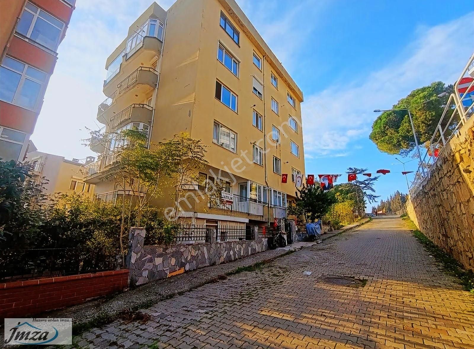 Çanakkale Merkez Cevatpaşa Kordona Yakın Satılık 2+1 Daire