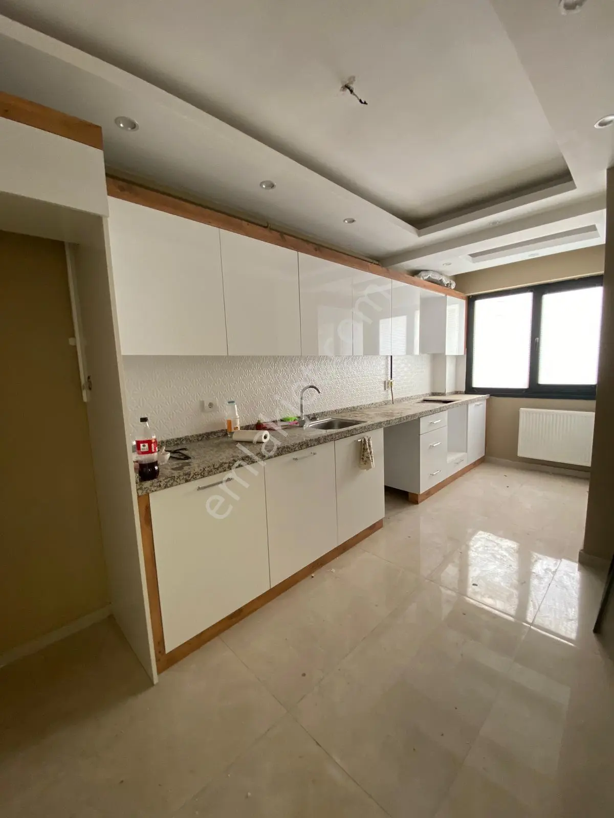🏡yeni Mahalle Mahallesi 🏡 ✅2+1 M2 90 5 Katlınım 2 Katı ❇️kombi Petekli