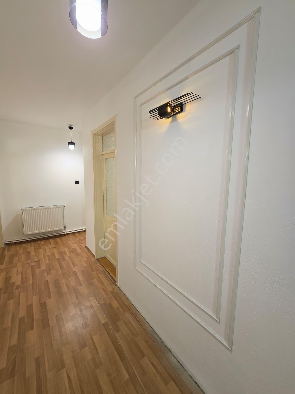 Ender Uysal Gayrimenkulden Çınara Yakın 3+1 İçi Yenilenmiş 175 M2 Satılk Daire.. - Görsel 17