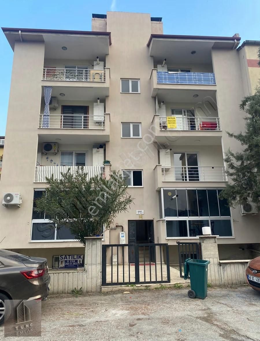 Kınıklı Da Arakat 60m2 2+1 Eşyalı Balkonlu Apart