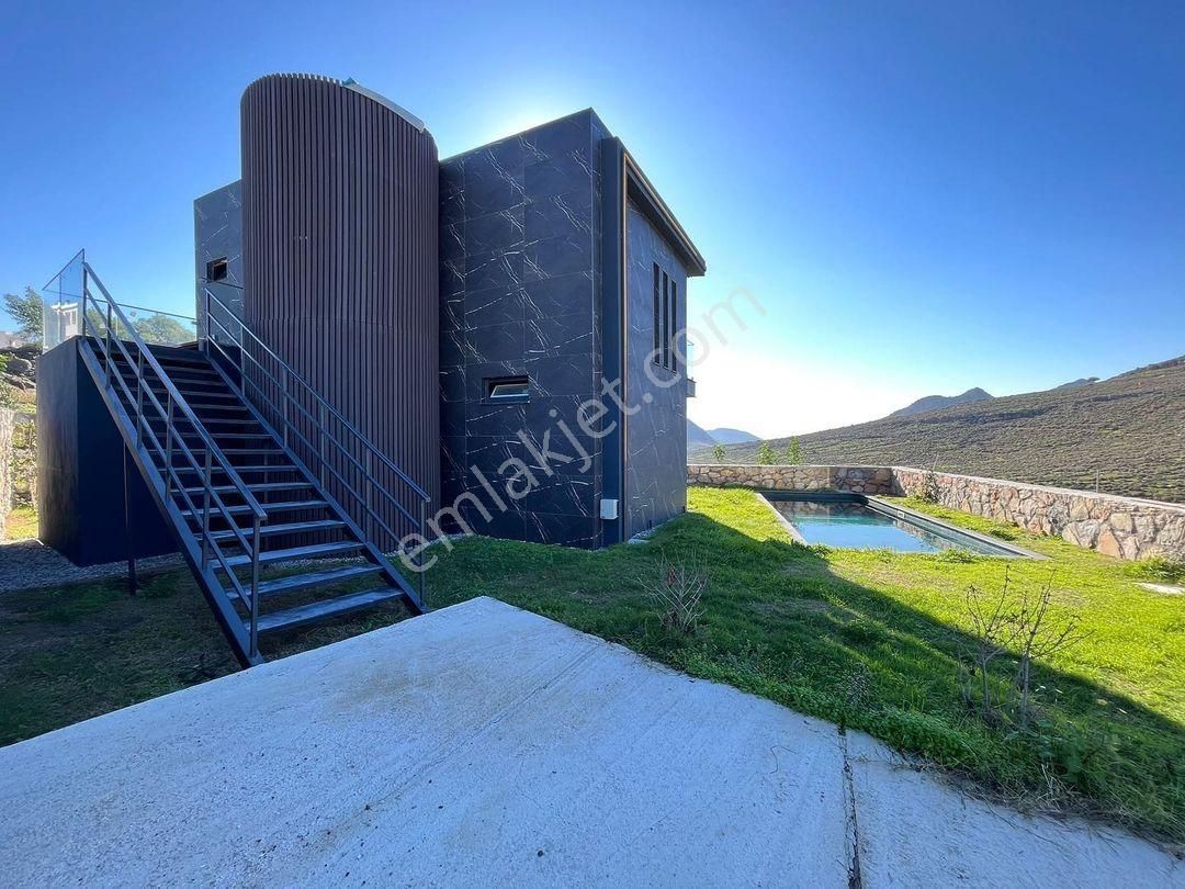 Akyalar, Bağla Koyu Deniz Manzaralı Tam Müstakil Satılık Villa - Görsel 2