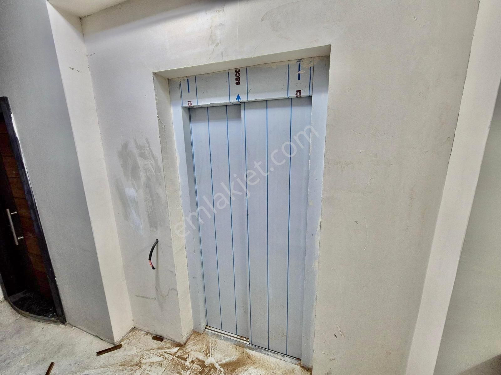 ▇kadıköy'de Geniş Teraslı Şık Tasarımlı Sıfır Ön Cephe 3+1dublex - Görsel 34