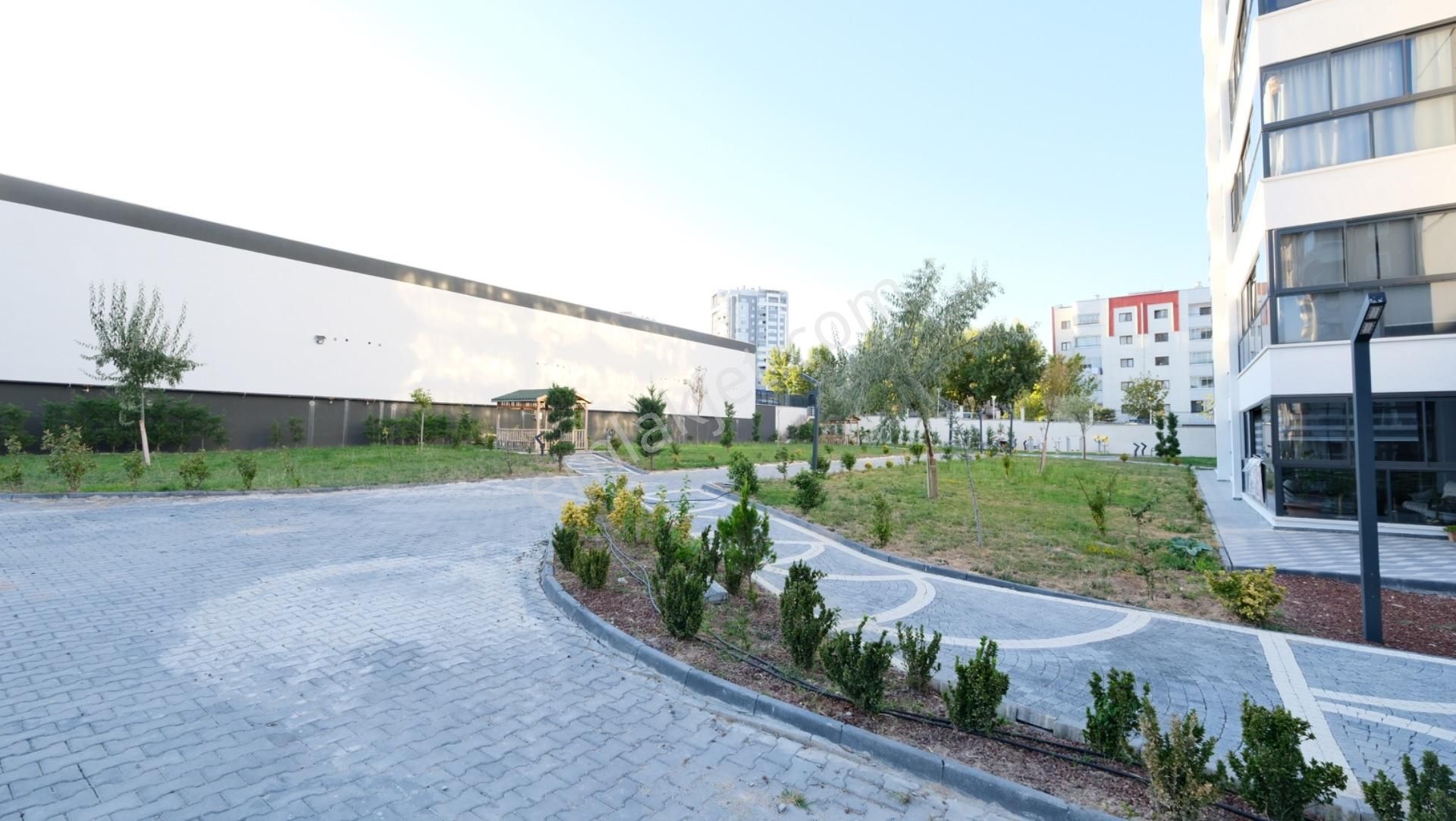 Turgut Özal Mah Lıfe Garden2 Sit 4+1 Lüks Havuz Hamam Saunalı - Görsel 4