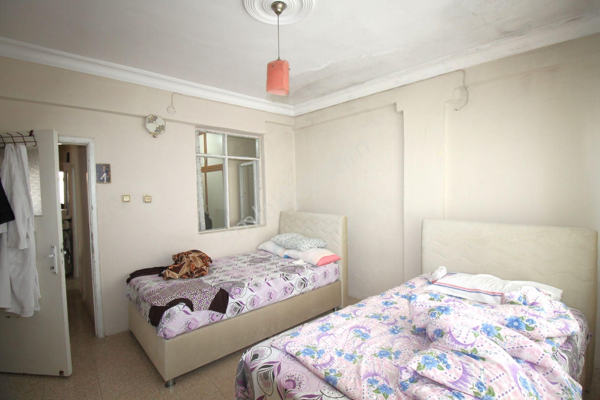 Retro’dan Cumhuriyet Mah’de Komple Satılık Bina - Görsel 8