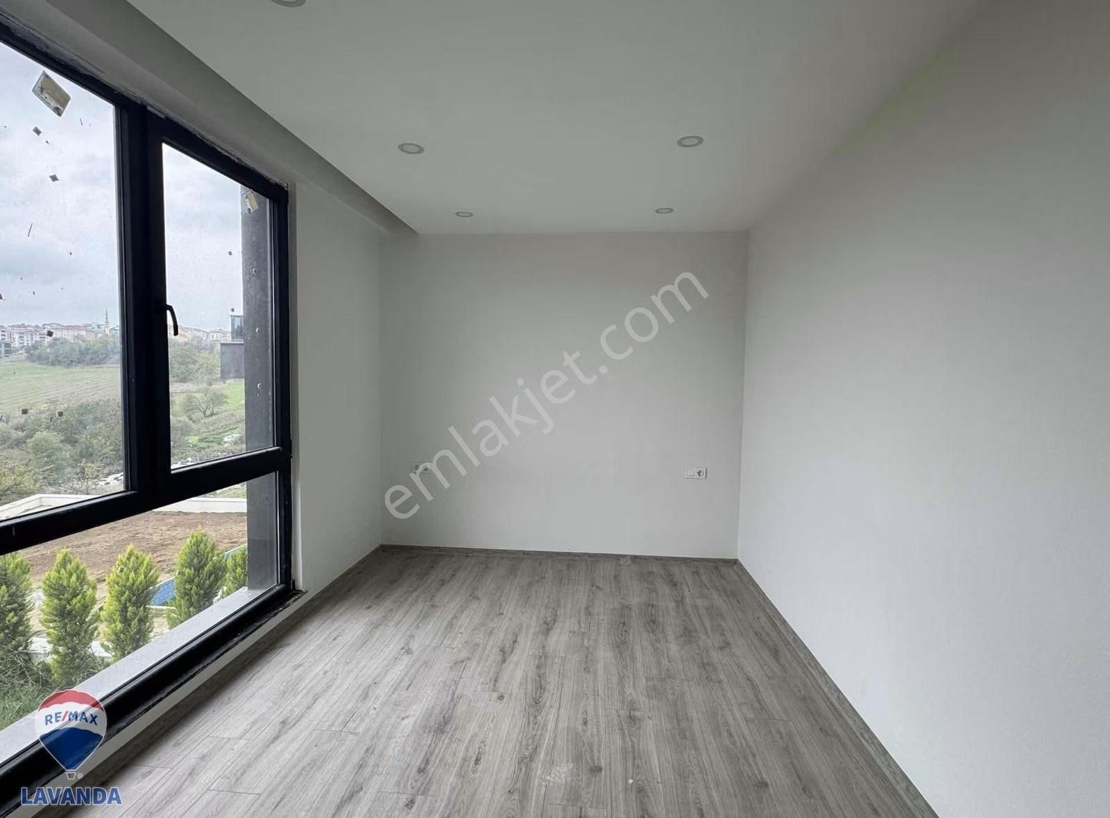 Atatürk Mahallesinde Havuzlu, Müstakil Ve Deniz Manzaralı Villa - Görsel 8