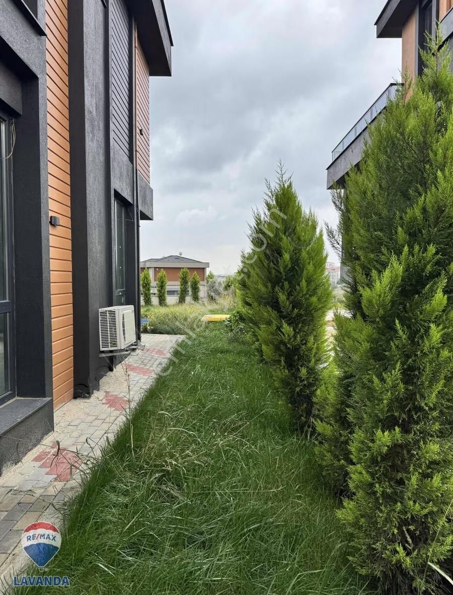 Atatürk Mahallesinde Havuzlu, Müstakil Ve Deniz Manzaralı Villa - Görsel 3