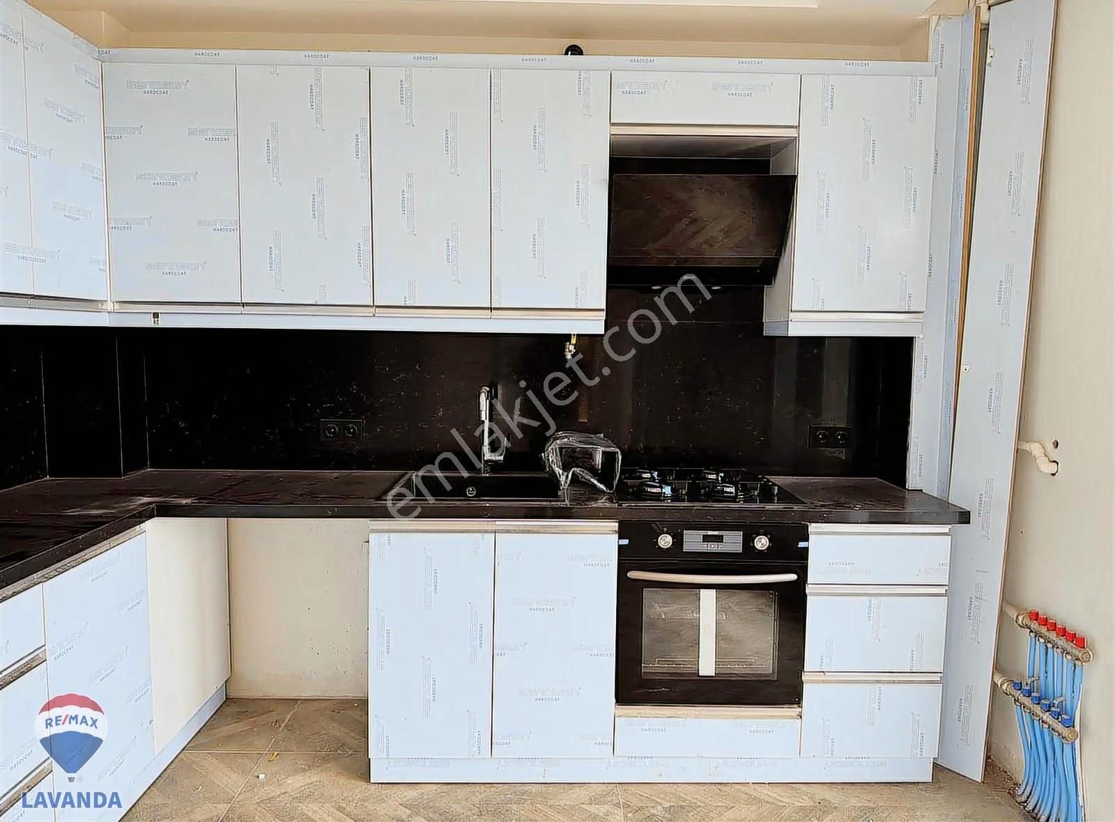 Atatürk Mahallesinde Havuzlu, Müstakil Ve Deniz Manzaralı Villa - Görsel 30