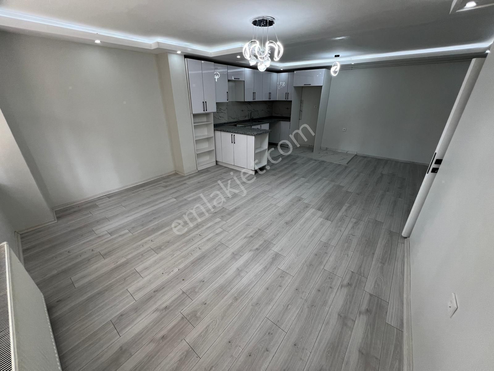 Etlik'te Full+full Lüks Yapılı Amerikan Mutfaklı 2+1 Daire! - Görsel 5