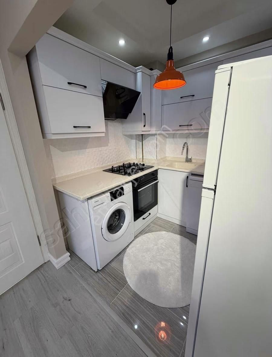 Yenimahalle'de Lüx Eşyalı Özel Dizayn Geniş Satılık 1+1 - Görsel 22