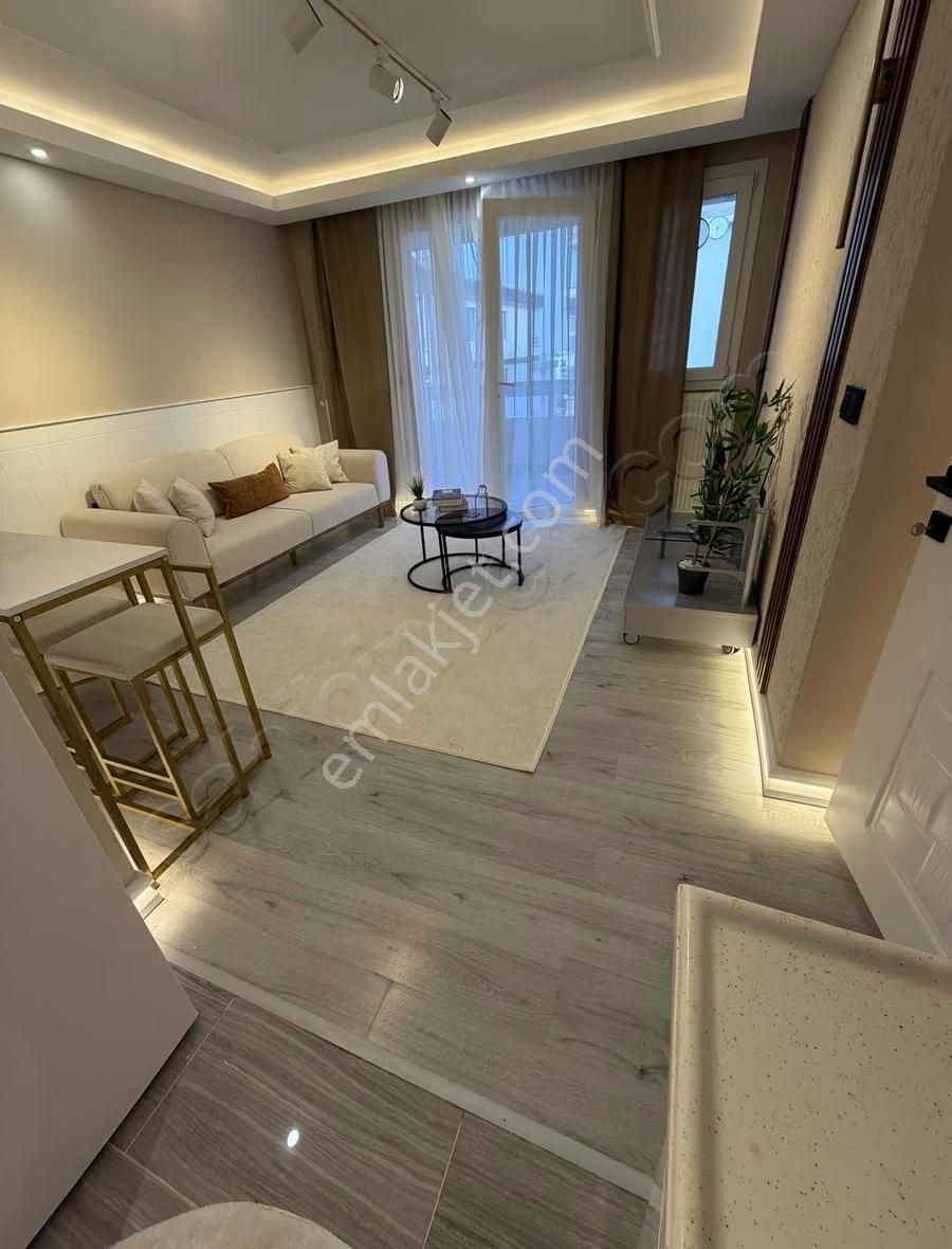 Yenimahalle'de Lüx Eşyalı Özel Dizayn Geniş Satılık 1+1 - Görsel 24