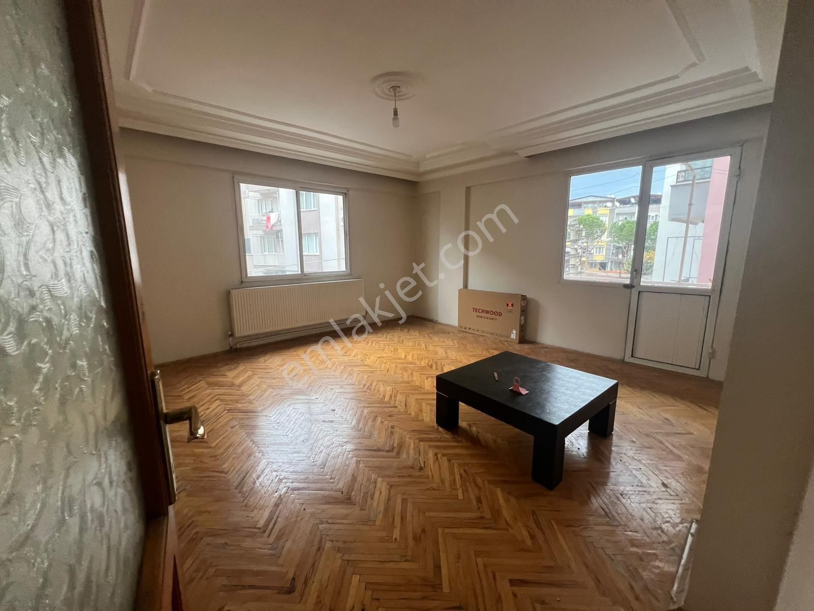 Acill Buca Kozağaç Mah.de 3+1 127m2 Dgazlı Arakat Ayrı Mutfak Satılık Daire