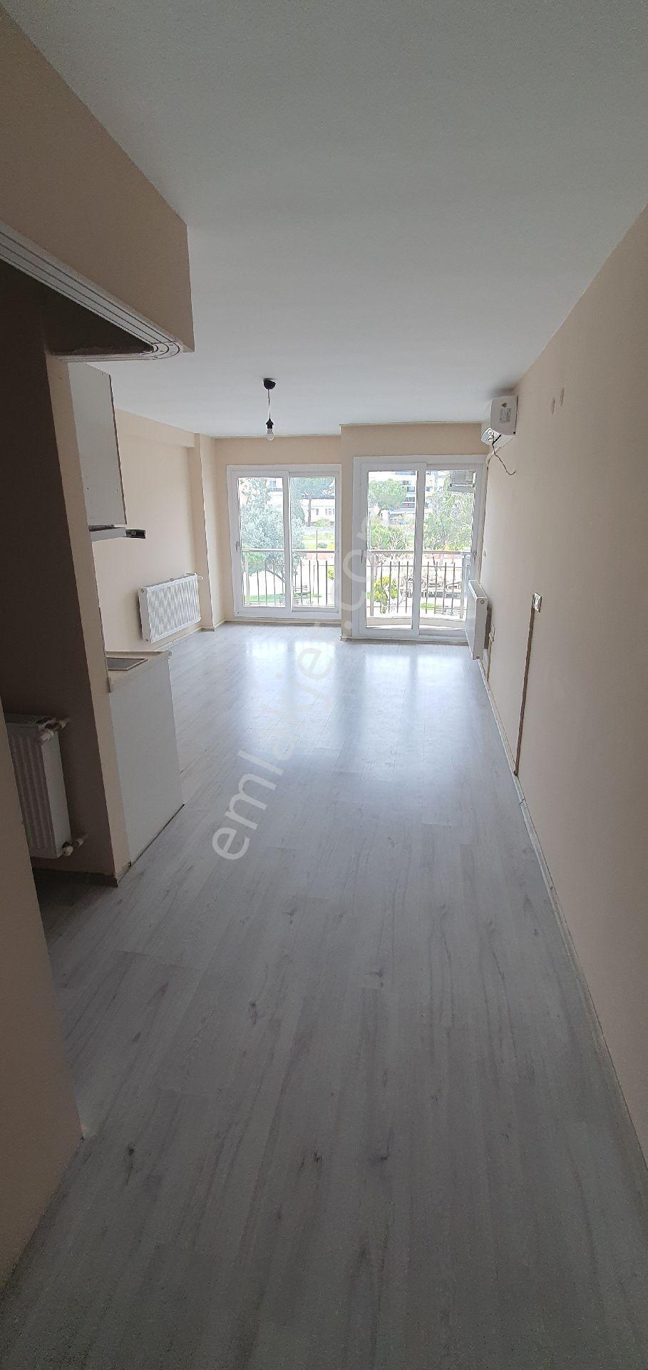 Aydın, Efeler, Eşyasız, Yönetimi Bulunan Site İcinde,stüdyo Daire