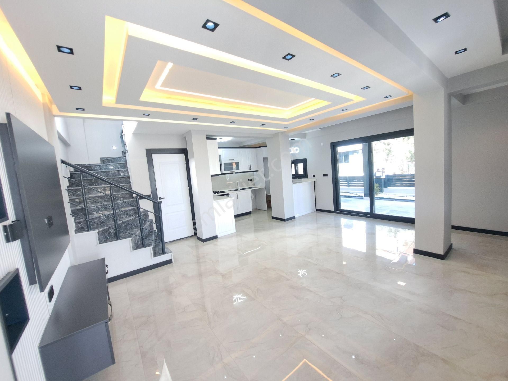 İzmir Seferihisar Doğanbey De Satılık 3+1 Müstakil Villa - Görsel 11