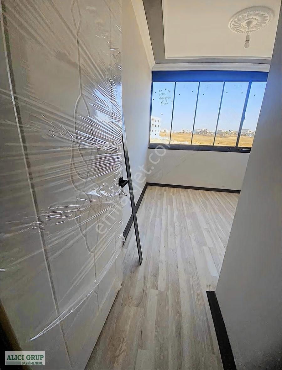 3 Katlının 2.katı,yeni Yapı Her Kat İki Daire 3+1 Kapalı Mutfak - Görsel 5