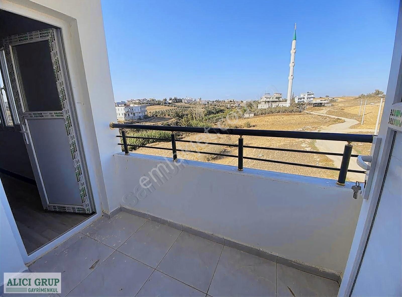 3 Katlının 2.katı,yeni Yapı Her Kat İki Daire 3+1 Kapalı Mutfak - Görsel 3