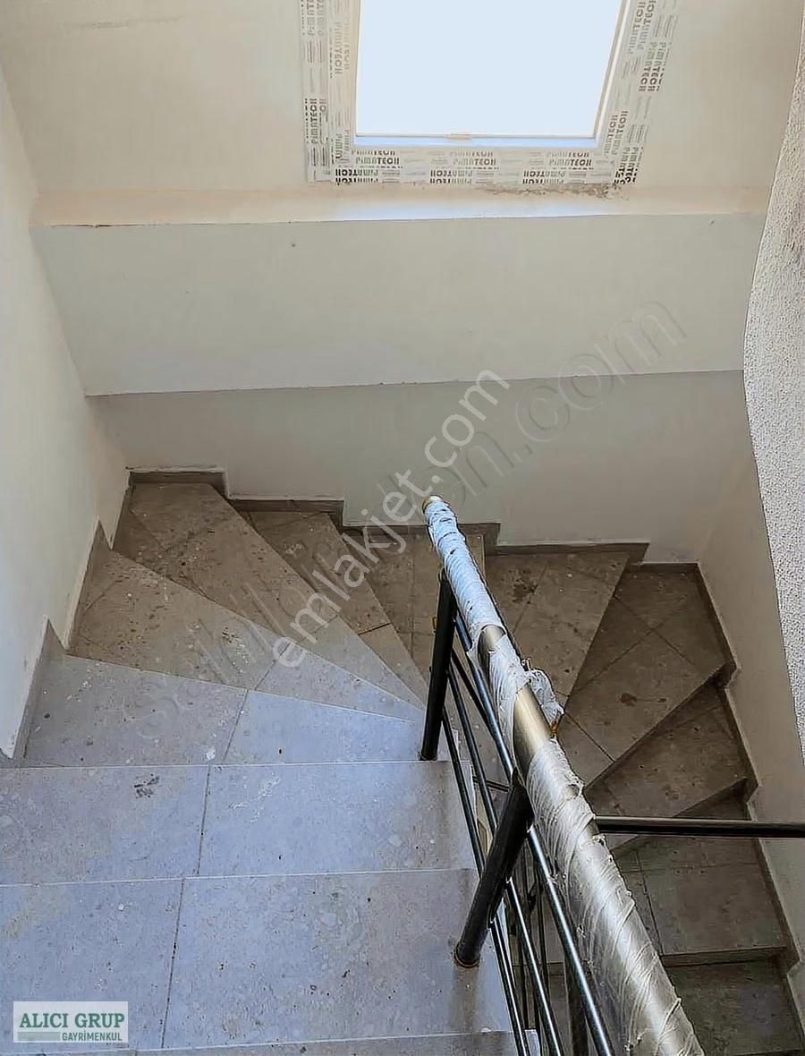 3 Katlının 2.katı,yeni Yapı Her Kat İki Daire 3+1 Kapalı Mutfak - Görsel 6