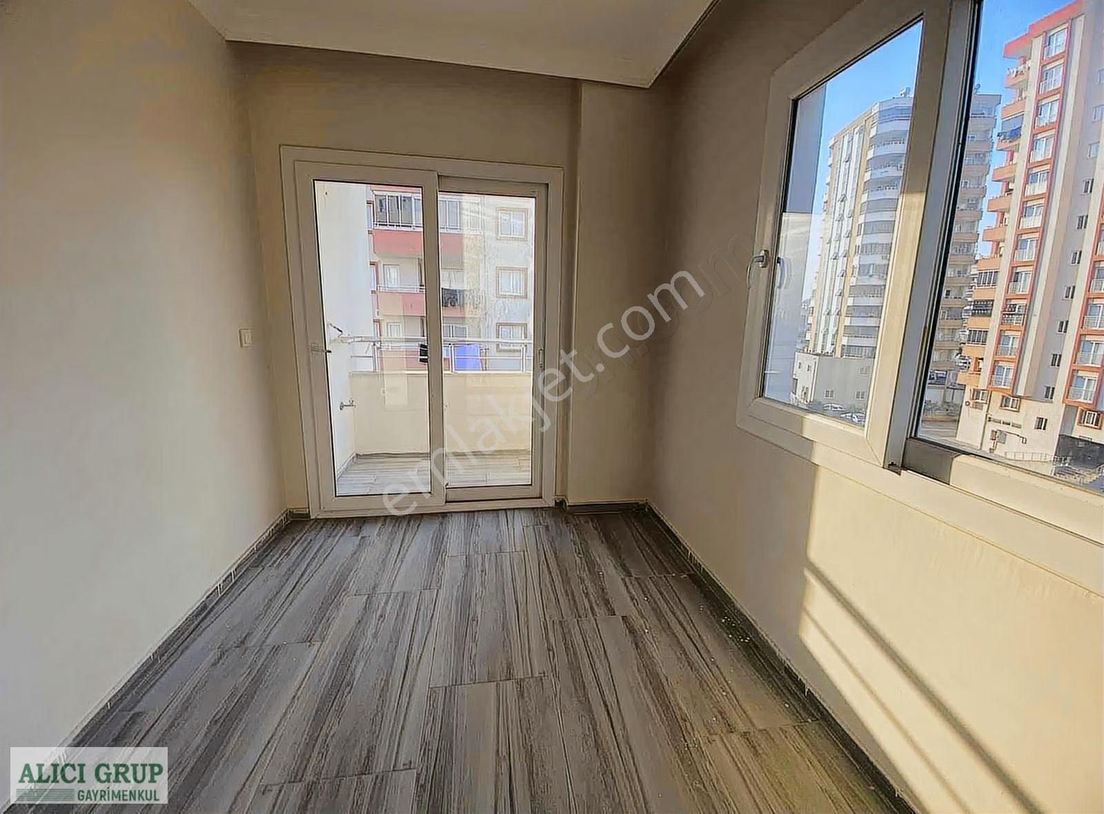 1+1 Satılık Btu Yanı Cadde Üzerinde,iskanlı- Hasarsız - Görsel 18