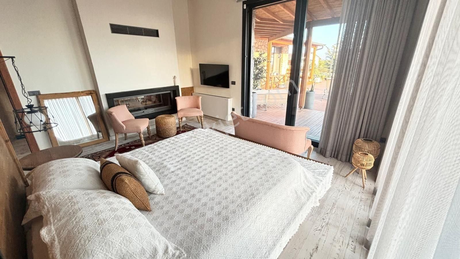 Çökertme Sahilinde Tam Müstakil 3+1 Özel Havuzlu Taş Villa Ve Arsası - Görsel 14