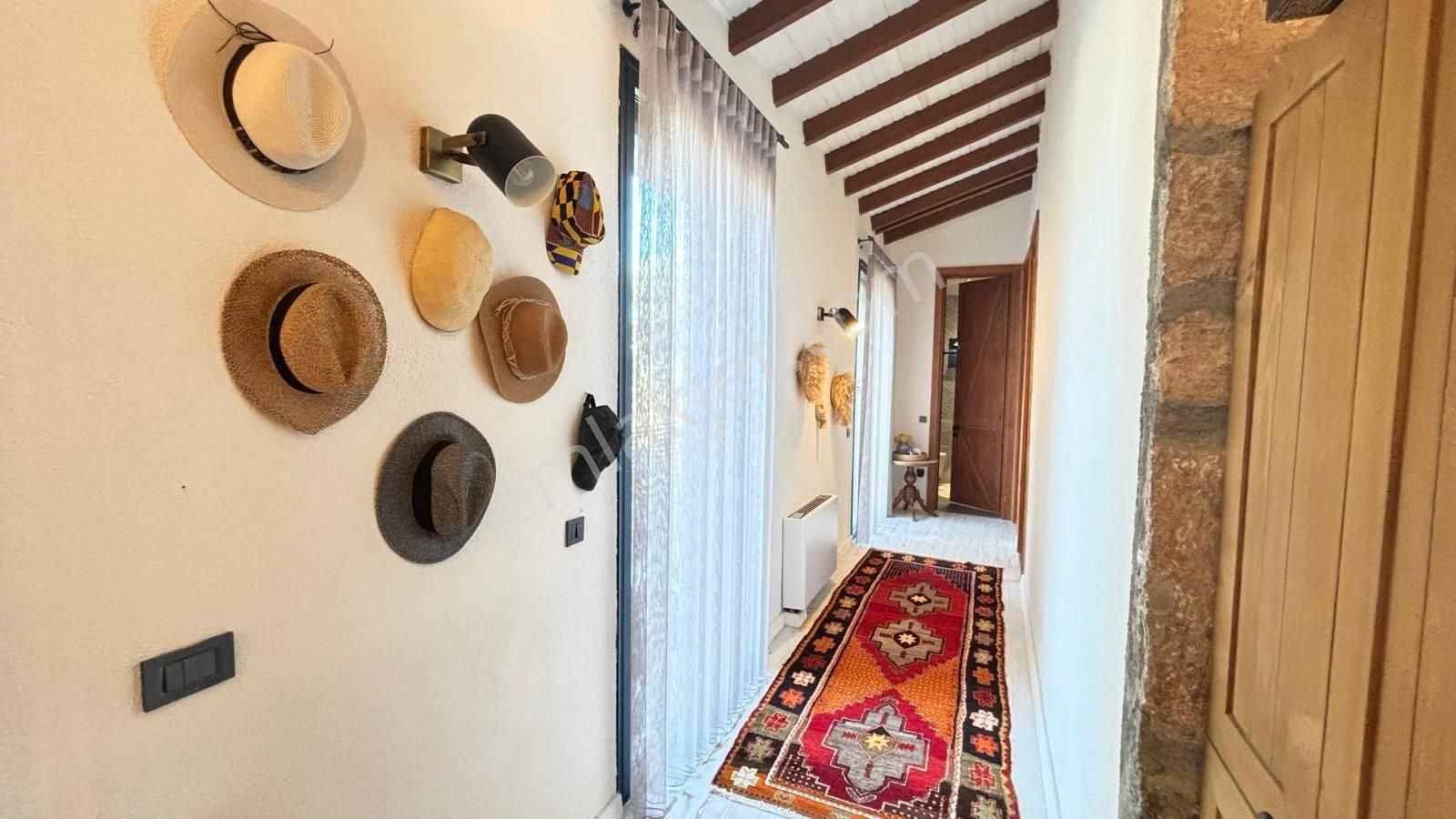 Çökertme Sahilinde Tam Müstakil 3+1 Özel Havuzlu Taş Villa Ve Arsası - Görsel 20