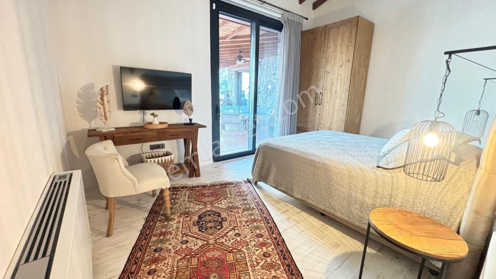 Çökertme Sahilinde Tam Müstakil 3+1 Özel Havuzlu Taş Villa Ve Arsası - Görsel 25