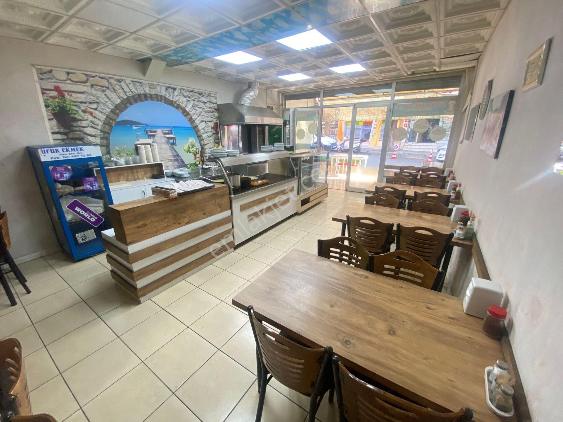 Acill Buca Ufuk Mah.de Yıkıkkemer Meydanda Devren Hazır Kurulu Lokanta(restorant)