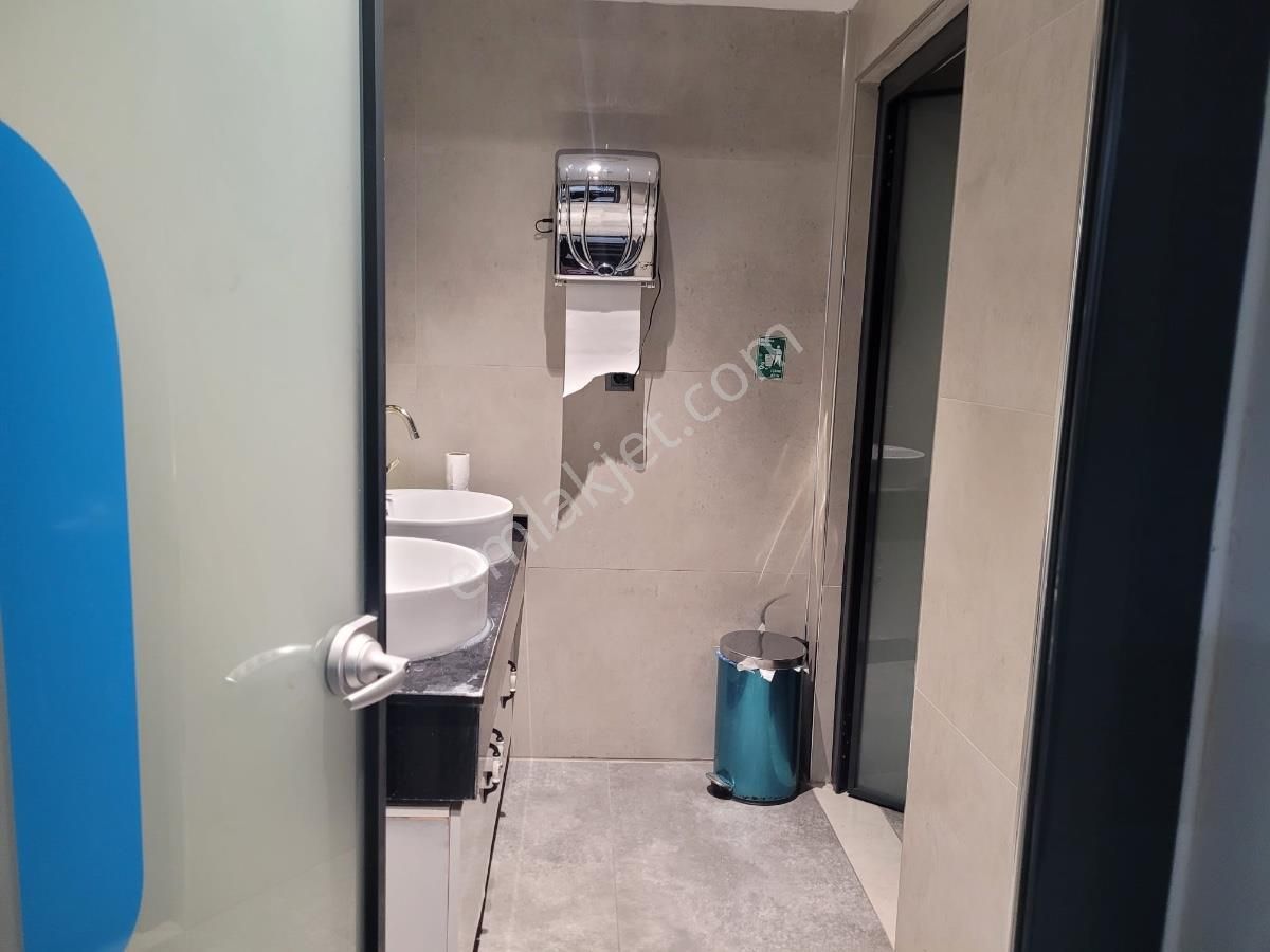 Meydan54 Avm De Satılık 3 Adt Ofis Prestij Konum Konfor Birarada - Görsel 3