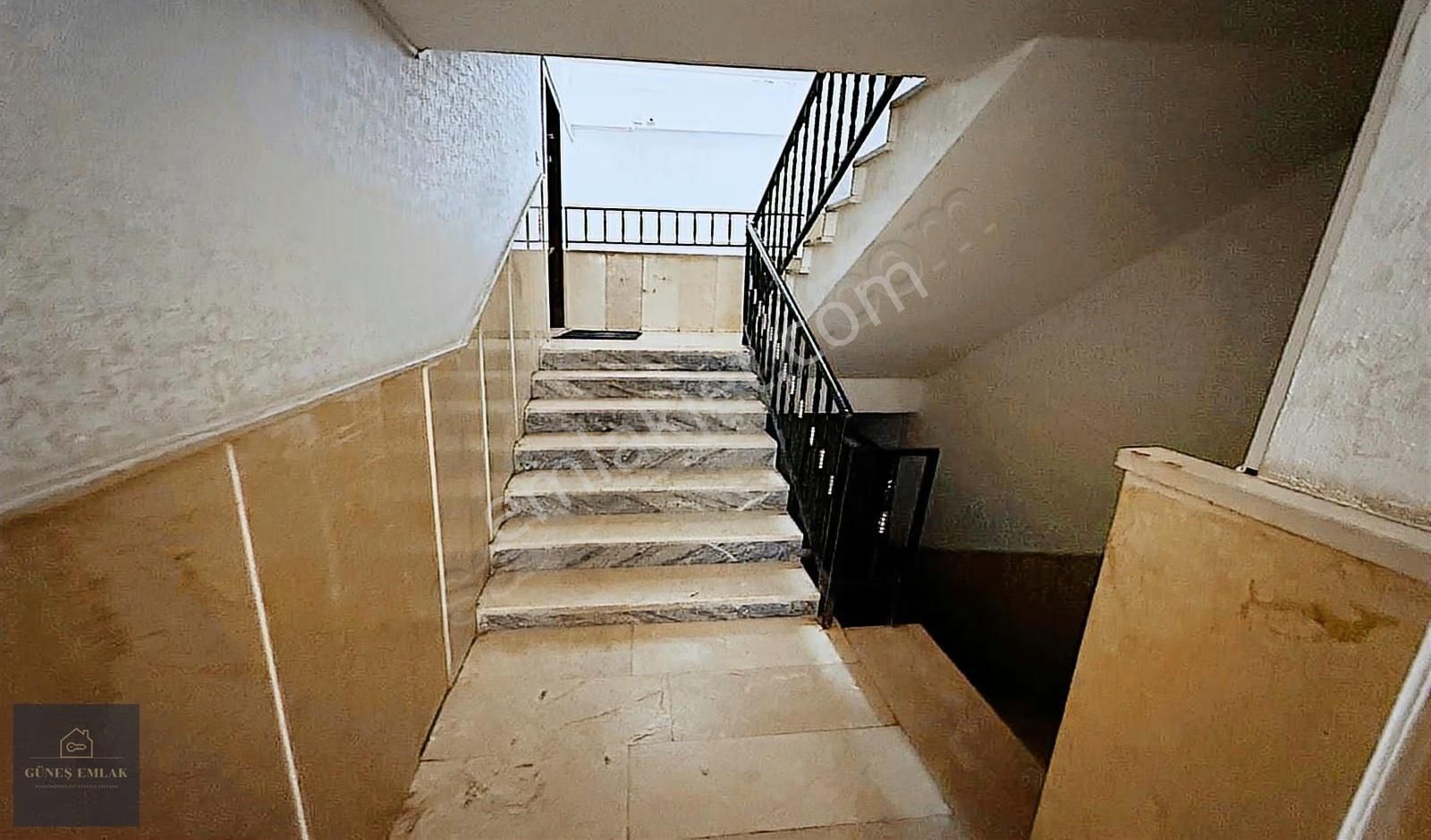 Elvankent Topçu Mahallesinde Merkezi Konumda 3+1 Kiralık Daire