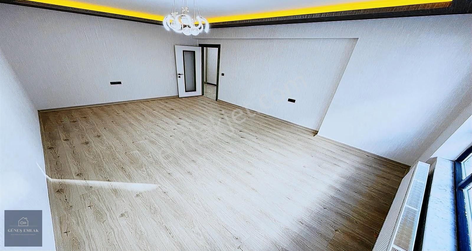 Okullar Bölgesinde 2 Bloklu Sitede Her Katta Ve Cephede Satılık - Görsel 7