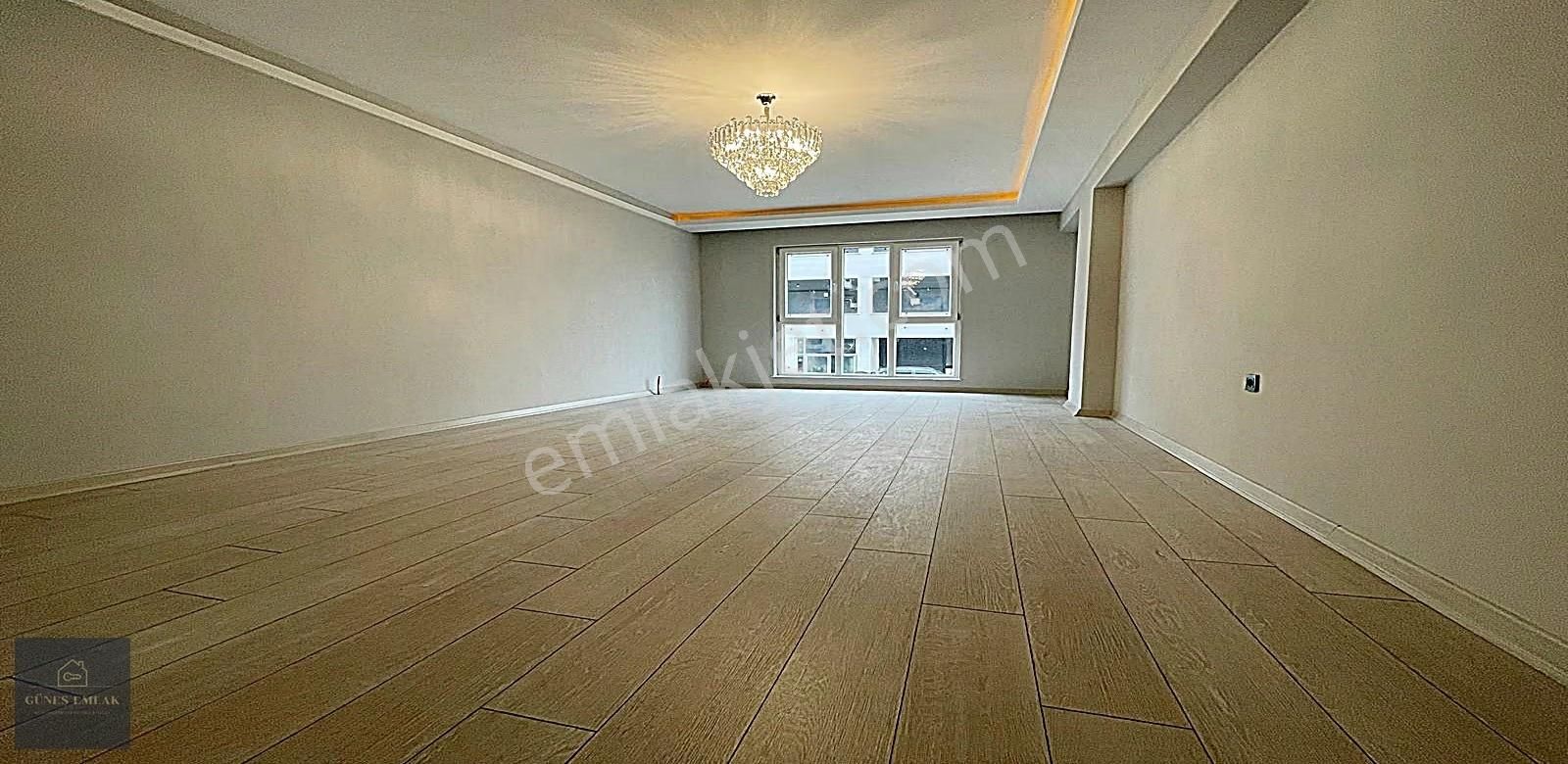 Yenikent Güneş Emlak Geniş M2 Ayaş-sincan Yoluna Yakın 3+1daire - Görsel 32