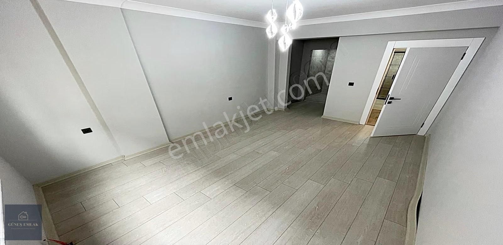 Yenikent Güneş Emlak Geniş M2 Ayaş-sincan Yoluna Yakın 3+1daire - Görsel 31