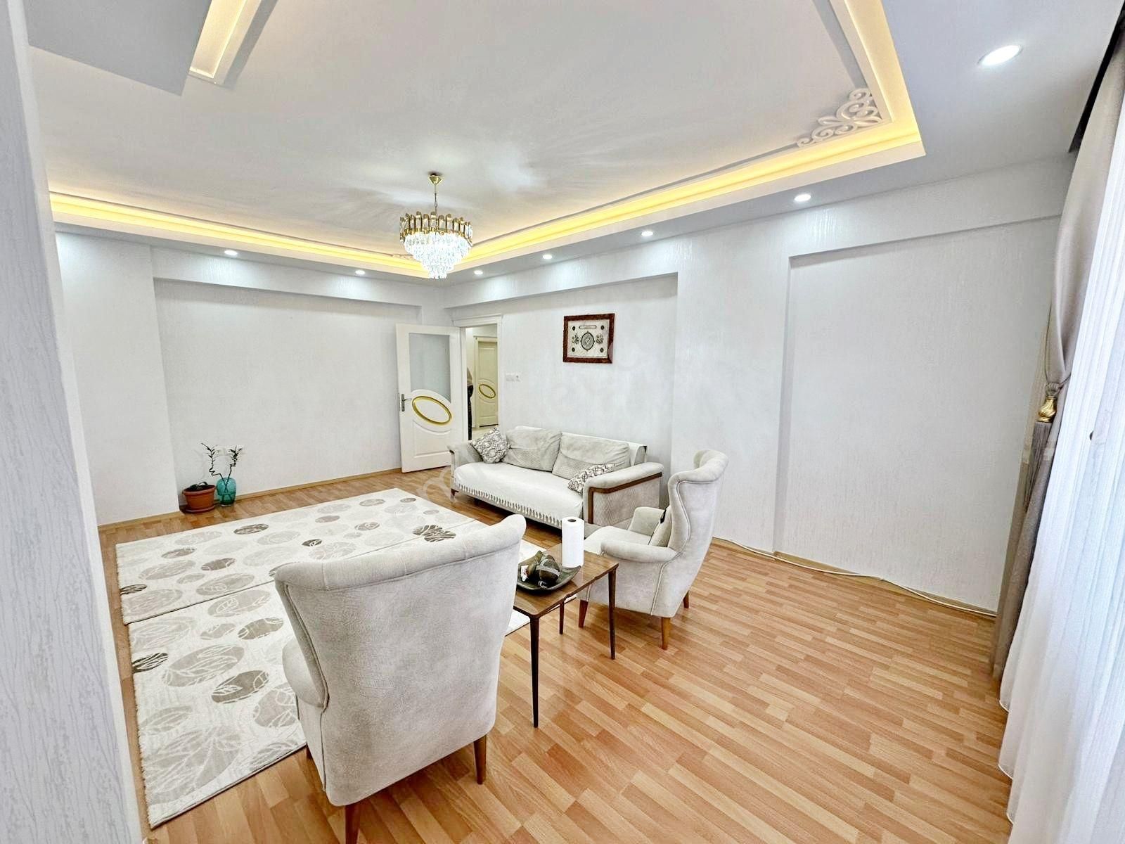 Belkız'da Geniş Oturumlu 3 Balkonlu Masrafsız Lüx 3+1 Daire - Görsel 9