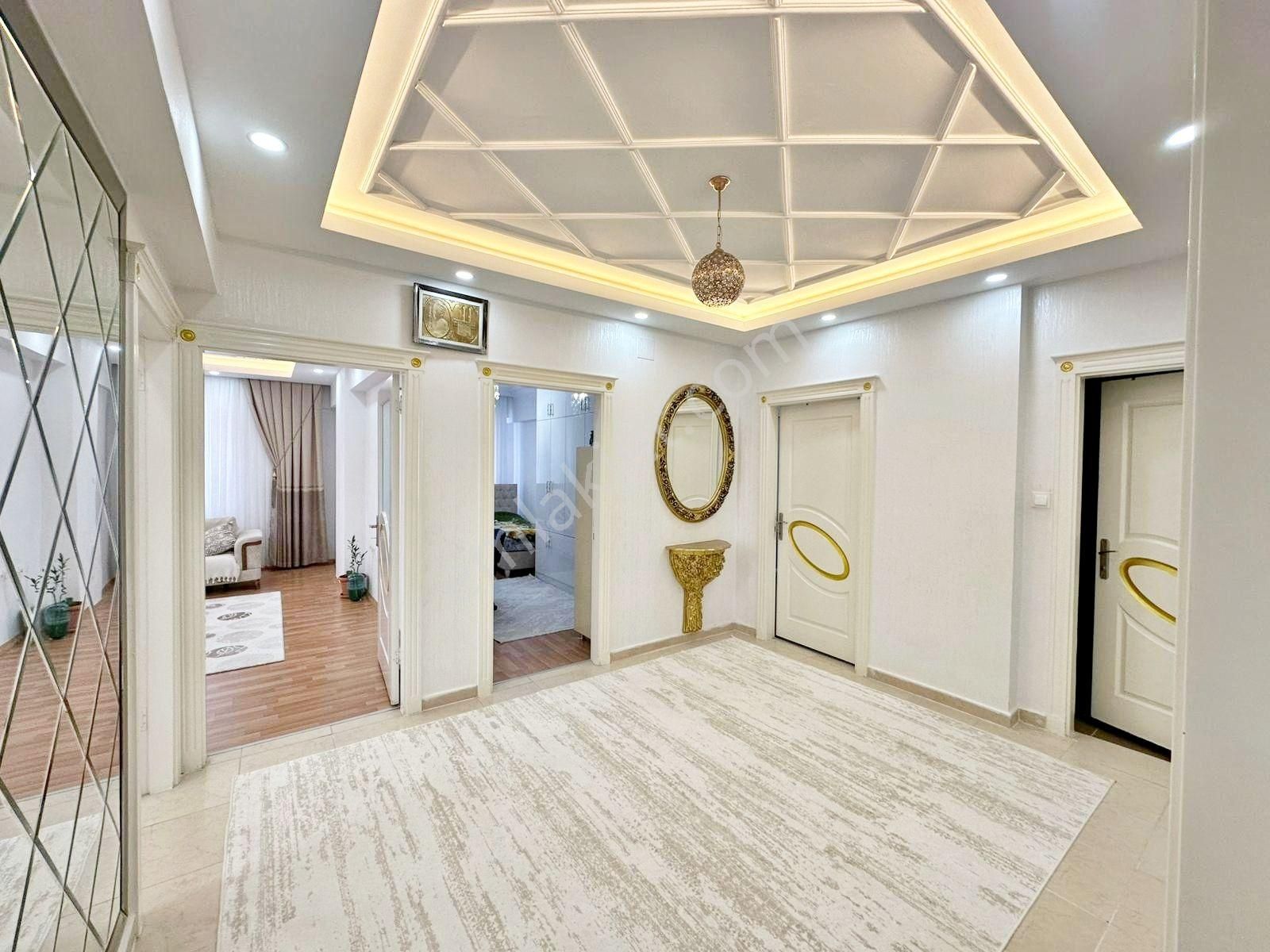 Belkız'da Geniş Oturumlu 3 Balkonlu Masrafsız Lüx 3+1 Daire - Görsel 25