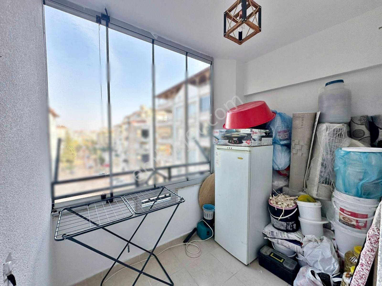 Belkız'da Geniş Oturumlu 3 Balkonlu Masrafsız Lüx 3+1 Daire - Görsel 17