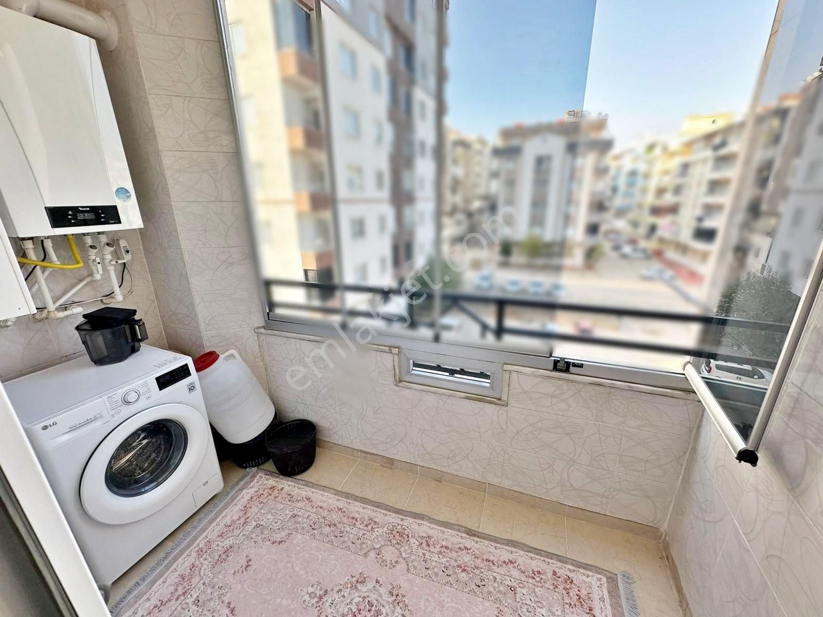 Belkız'da Geniş Oturumlu 3 Balkonlu Masrafsız Lüx 3+1 Daire - Görsel 4