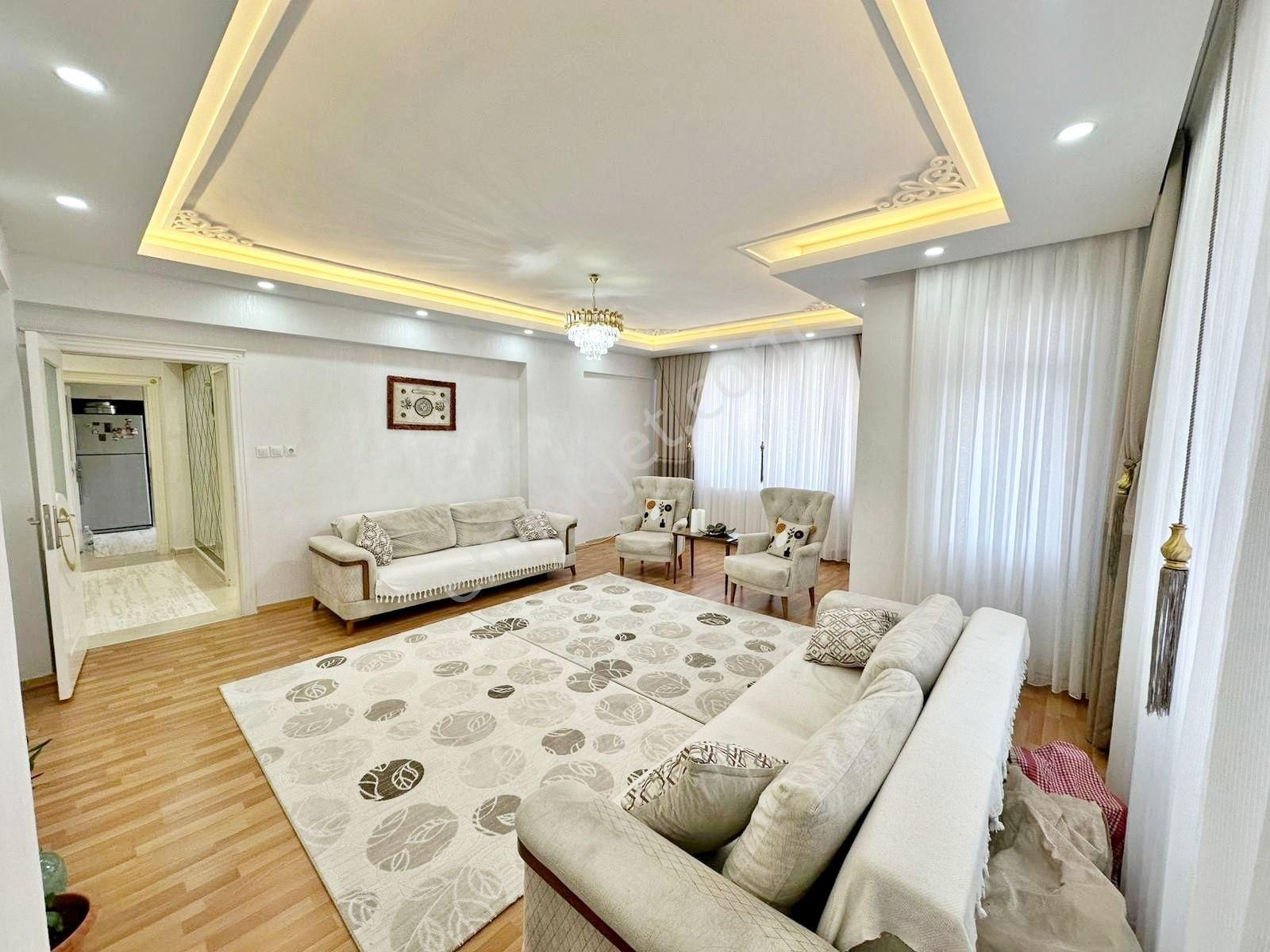 Belkız'da Geniş Oturumlu 3 Balkonlu Masrafsız Lüx 3+1 Daire - Görsel 7