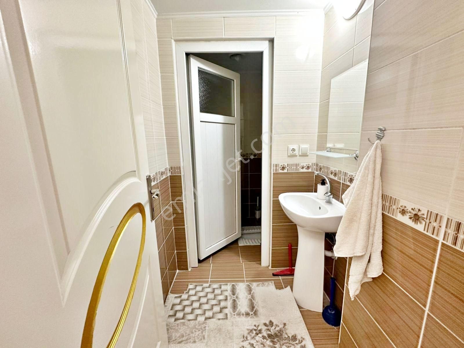 Belkız'da Geniş Oturumlu 3 Balkonlu Masrafsız Lüx 3+1 Daire - Görsel 24