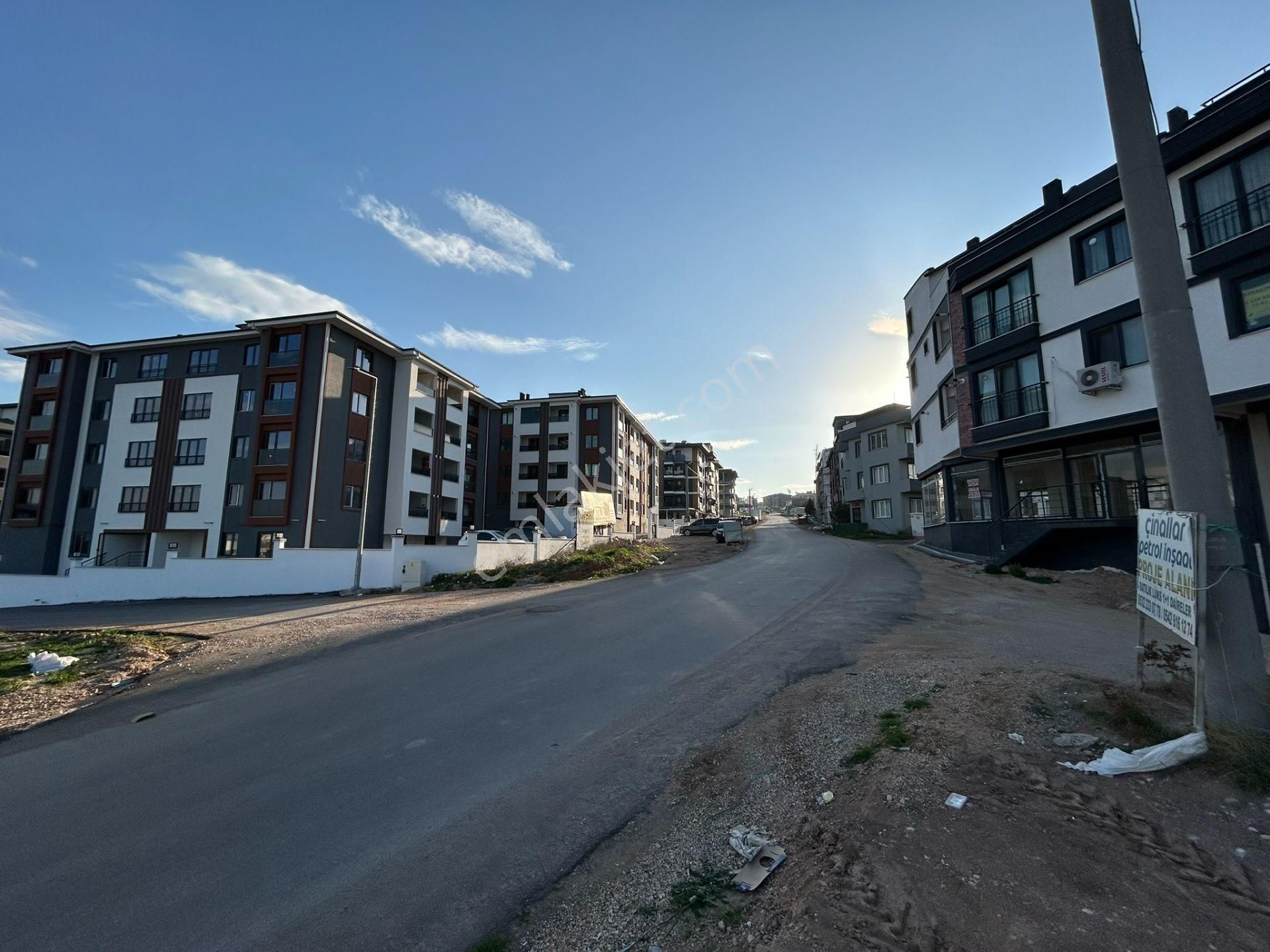 Cihan Emlak - Satılık - Esentepe Caddesi Üzerinde Yatırımlık İskanı Alınmış Sıfır 1+1 Daire - Görsel 21