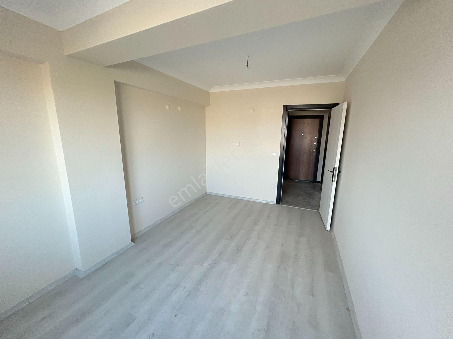 Cihan Emlak - Satılık - Esentepe Caddesi Üzerinde Yatırımlık İskanı Alınmış Sıfır 1+1 Daire - Görsel 15